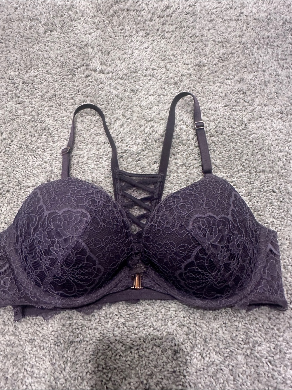 Victoria's Secret Lace Plunge Push-Up Bra - Plum